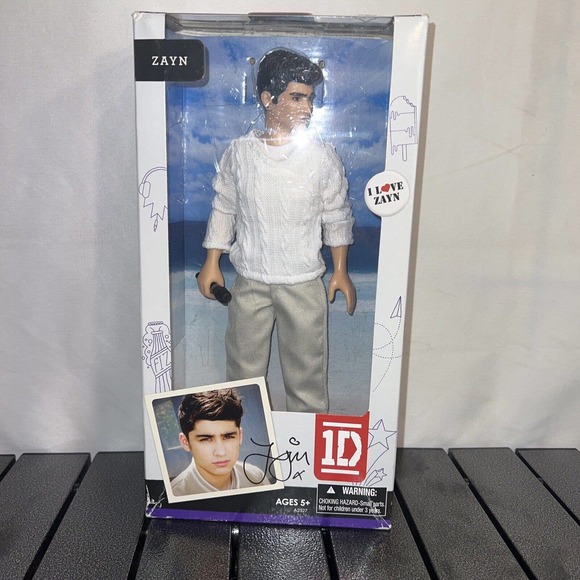 One Direction Zayn Malik 1D Doll I Love Zyan 12" Hasbro 2012 Collector Doll - Picture 1 of 6